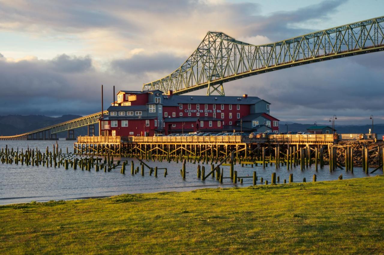 Cannery Pier Hotel & Spa Astoria Eksteriør billede